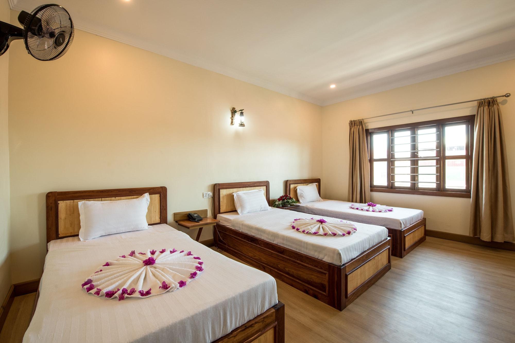 Seng Hout Hotel Battambang Buitenkant foto