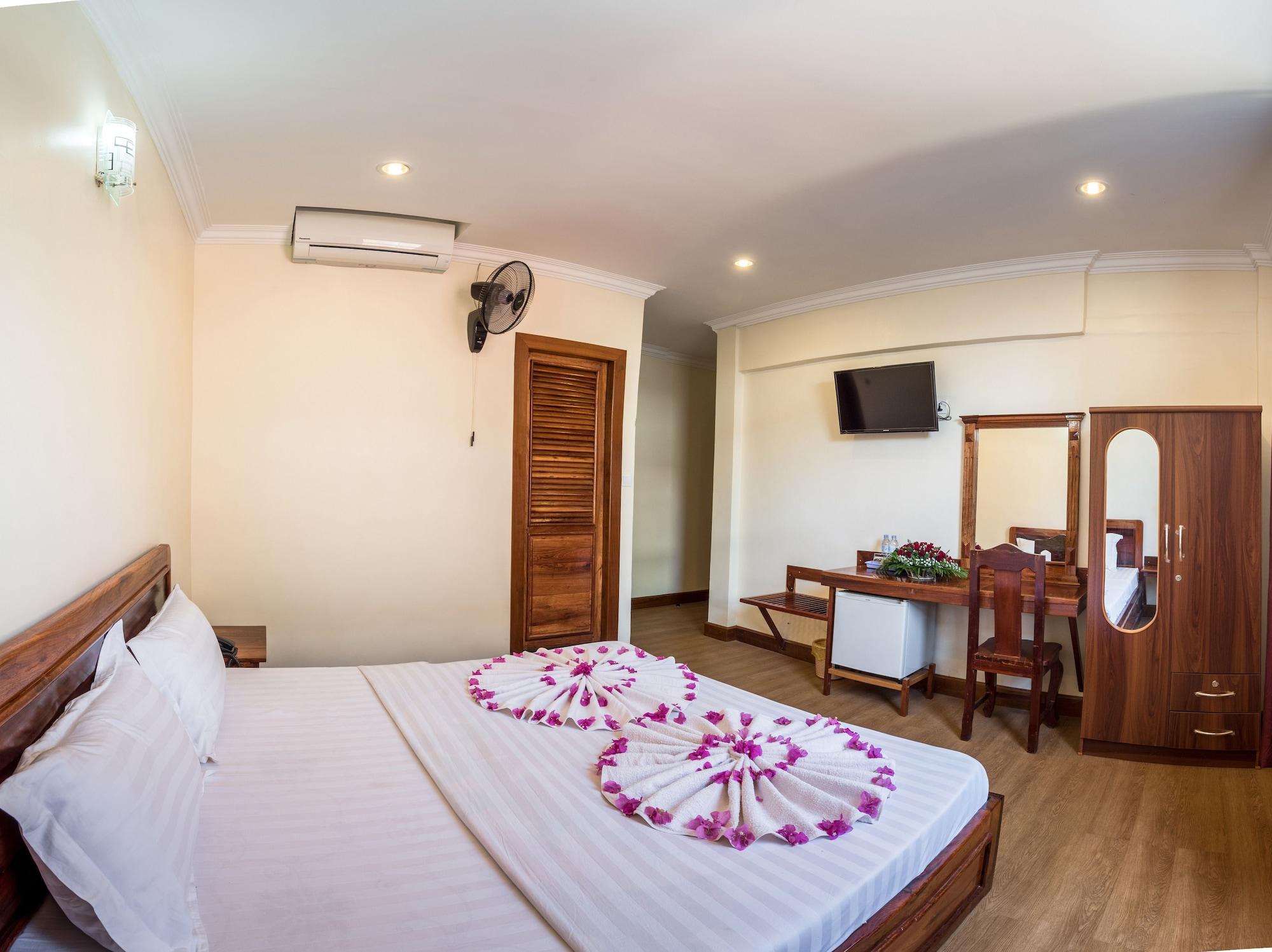 Seng Hout Hotel Battambang Buitenkant foto