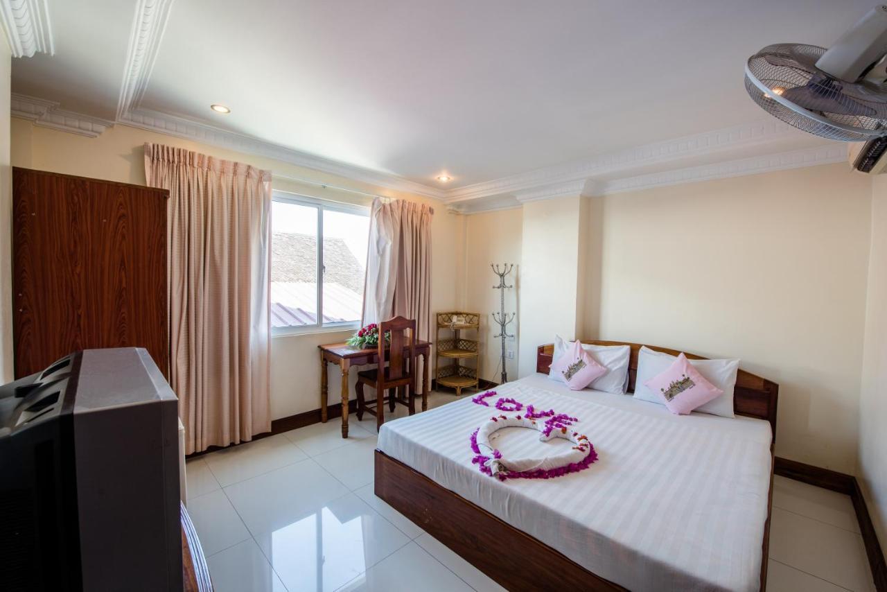 Seng Hout Hotel Battambang Buitenkant foto