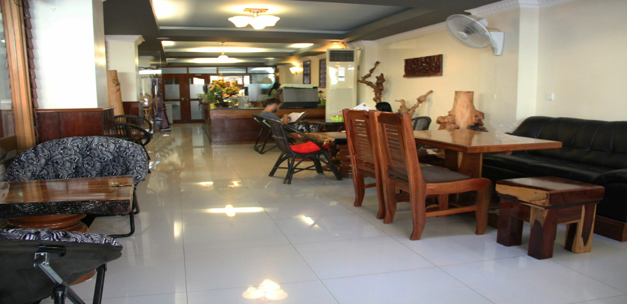 Seng Hout Hotel Battambang Buitenkant foto